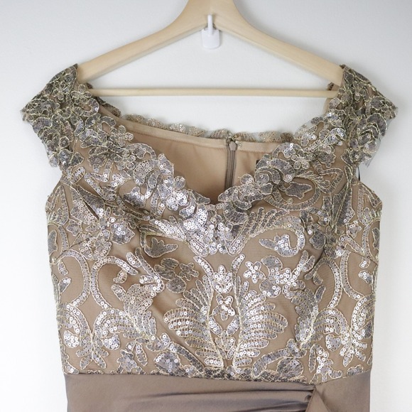 NWT Tadashi Shoji Mah Off-Shoulder Spiral Flounce Gown 8 Maxi Dress ATV19272L - Picture 4 of 11